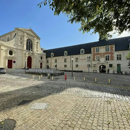 Le Saint Julien 2 - Basilique Apartment Reims